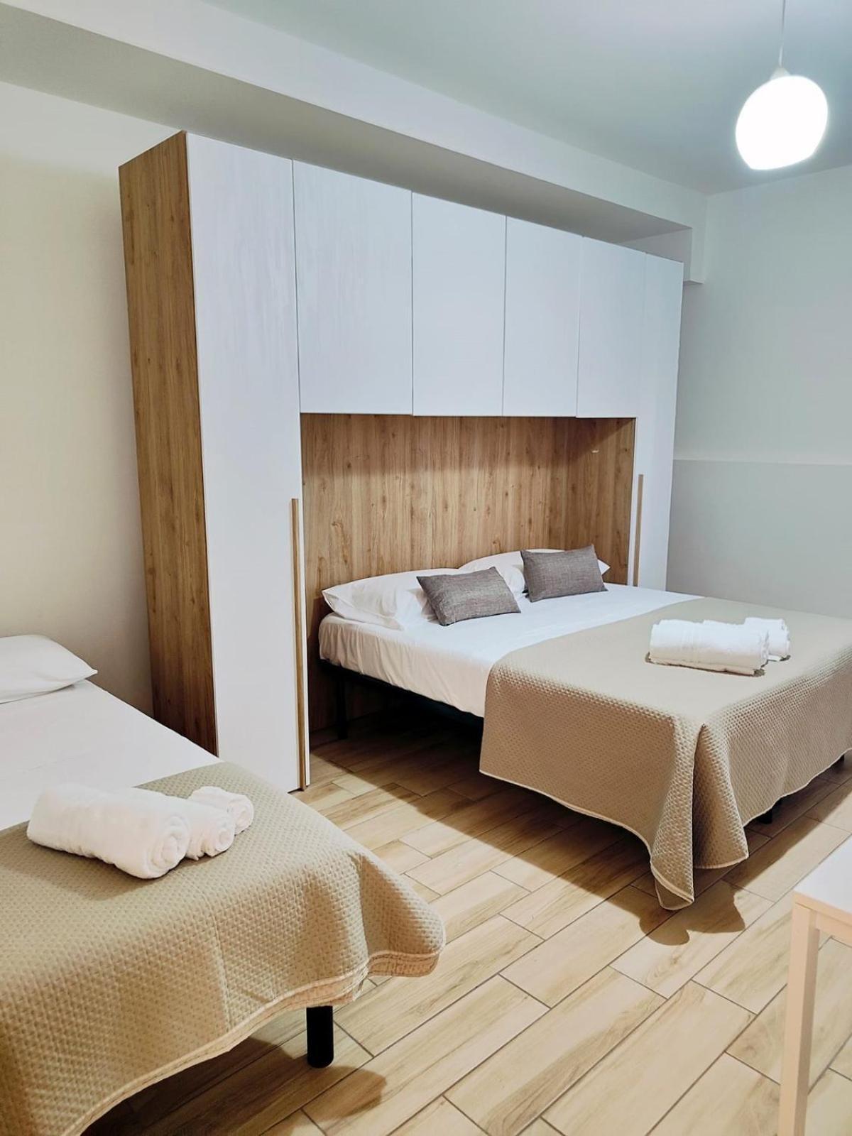 Cientopera Suite Rooms Pontecagnano Faiano Buitenkant foto