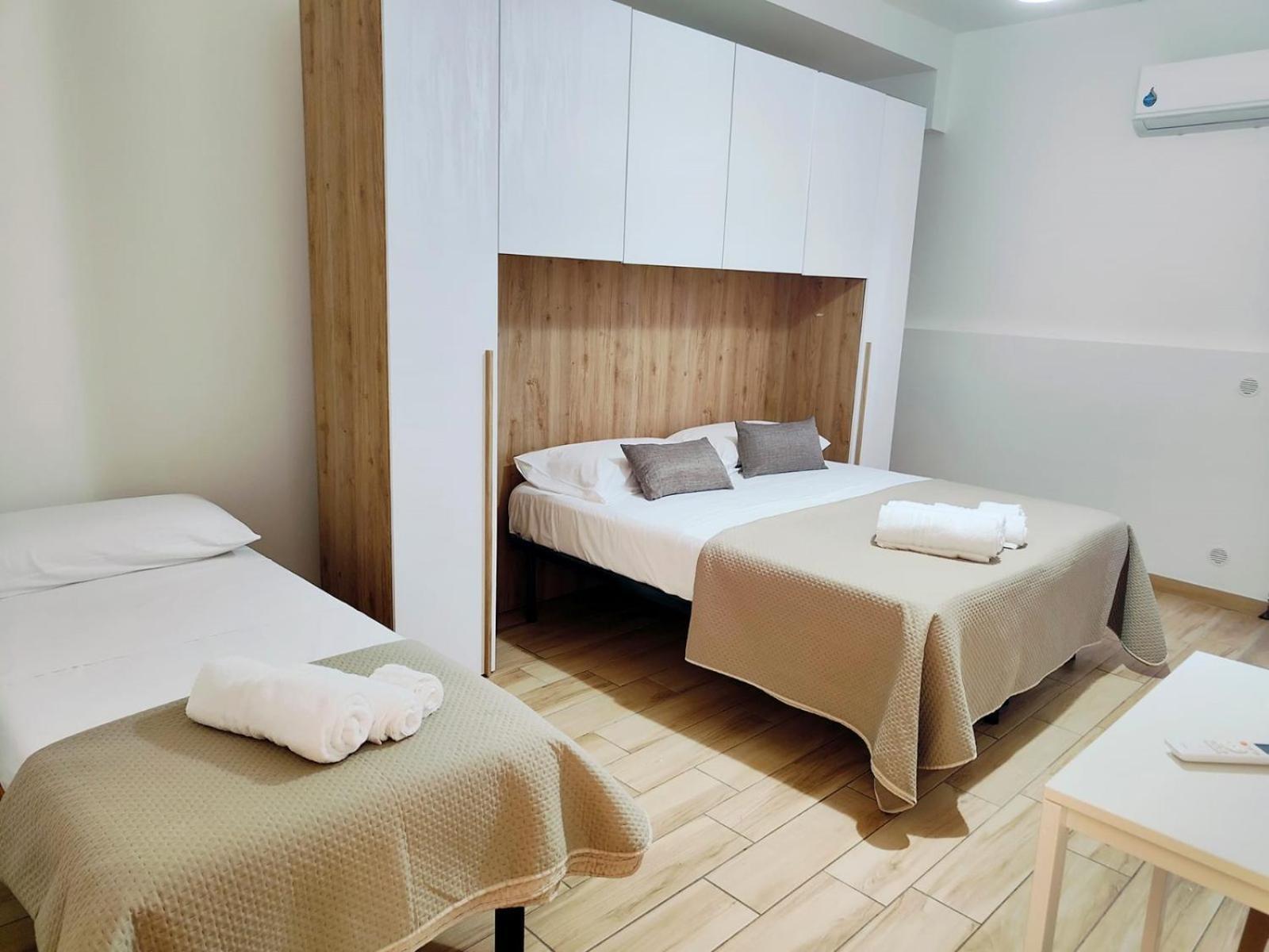 Cientopera Suite Rooms Pontecagnano Faiano Buitenkant foto